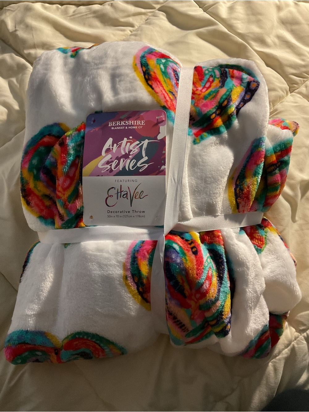 NWT Berkshire White Throw Blanket with Multicolor Swirl Accents